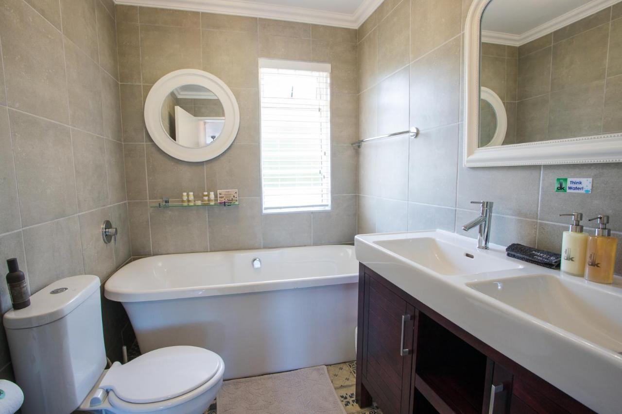 Dk Villas 1 Harbour View Hout Bay Esterno foto